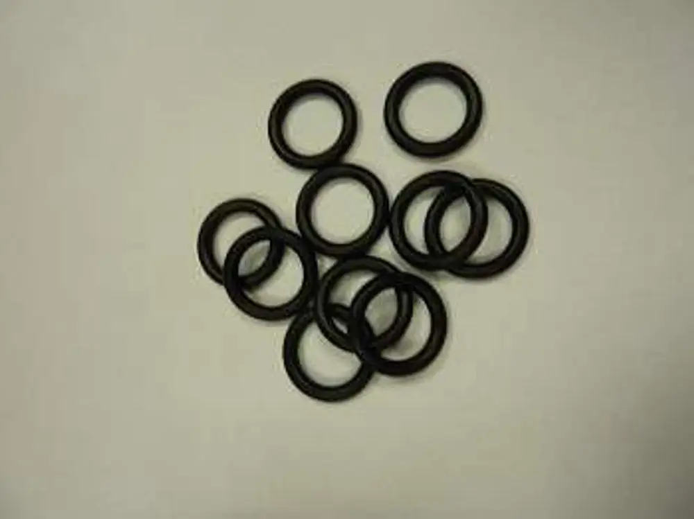 Schwarze O-Ringe in verschiedenen Größen, angeordnet auf einer hellen Fläche. Produkte von Remeha sind für verschiedene Anwendungen geeignet.